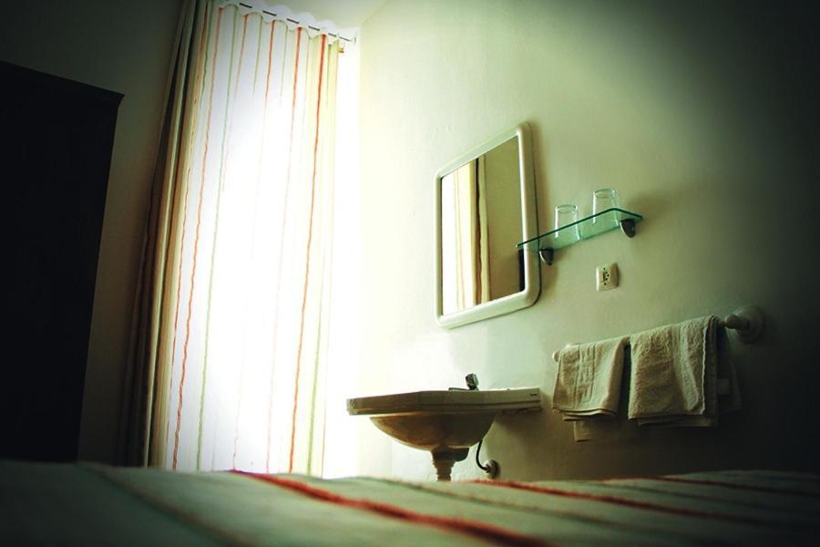 Pension Central Cuenca  Room photo